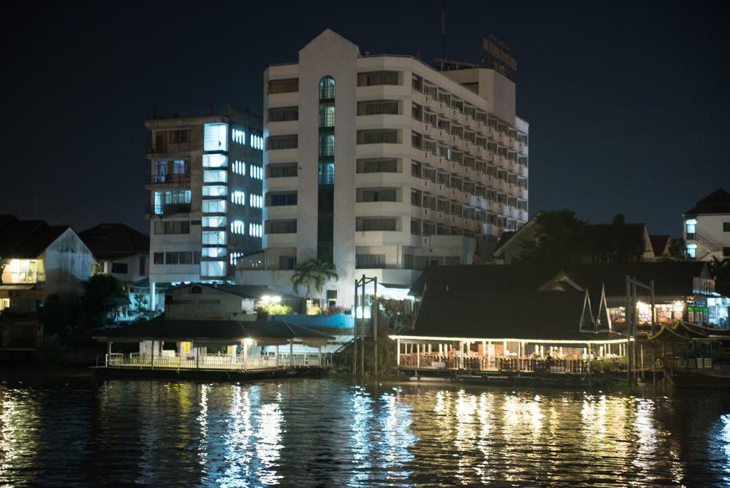 Ayothaya Riverside Hotel Phra Nakhon Si Ayutthaya Exterior photo