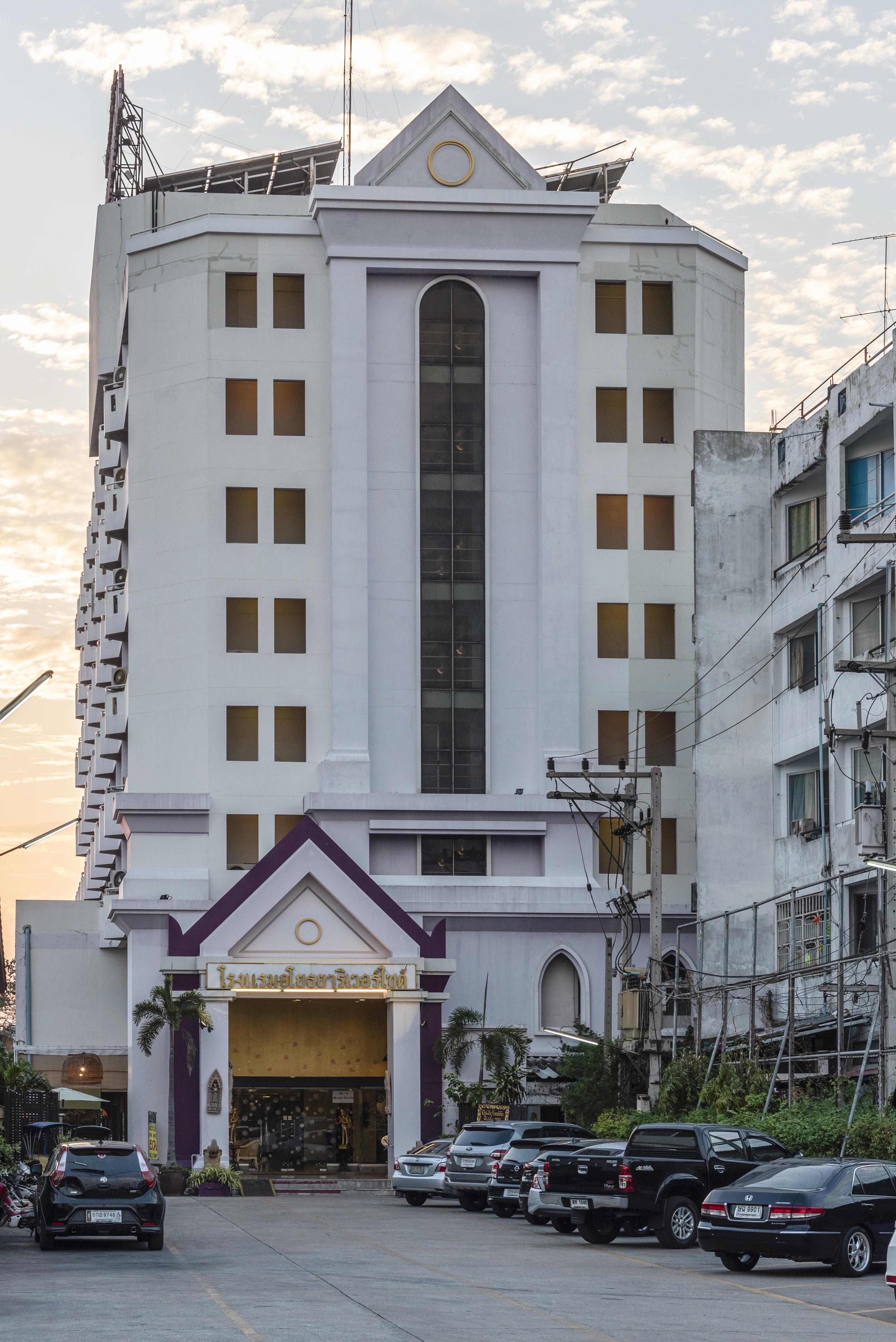 Ayothaya Riverside Hotel Phra Nakhon Si Ayutthaya Exterior photo