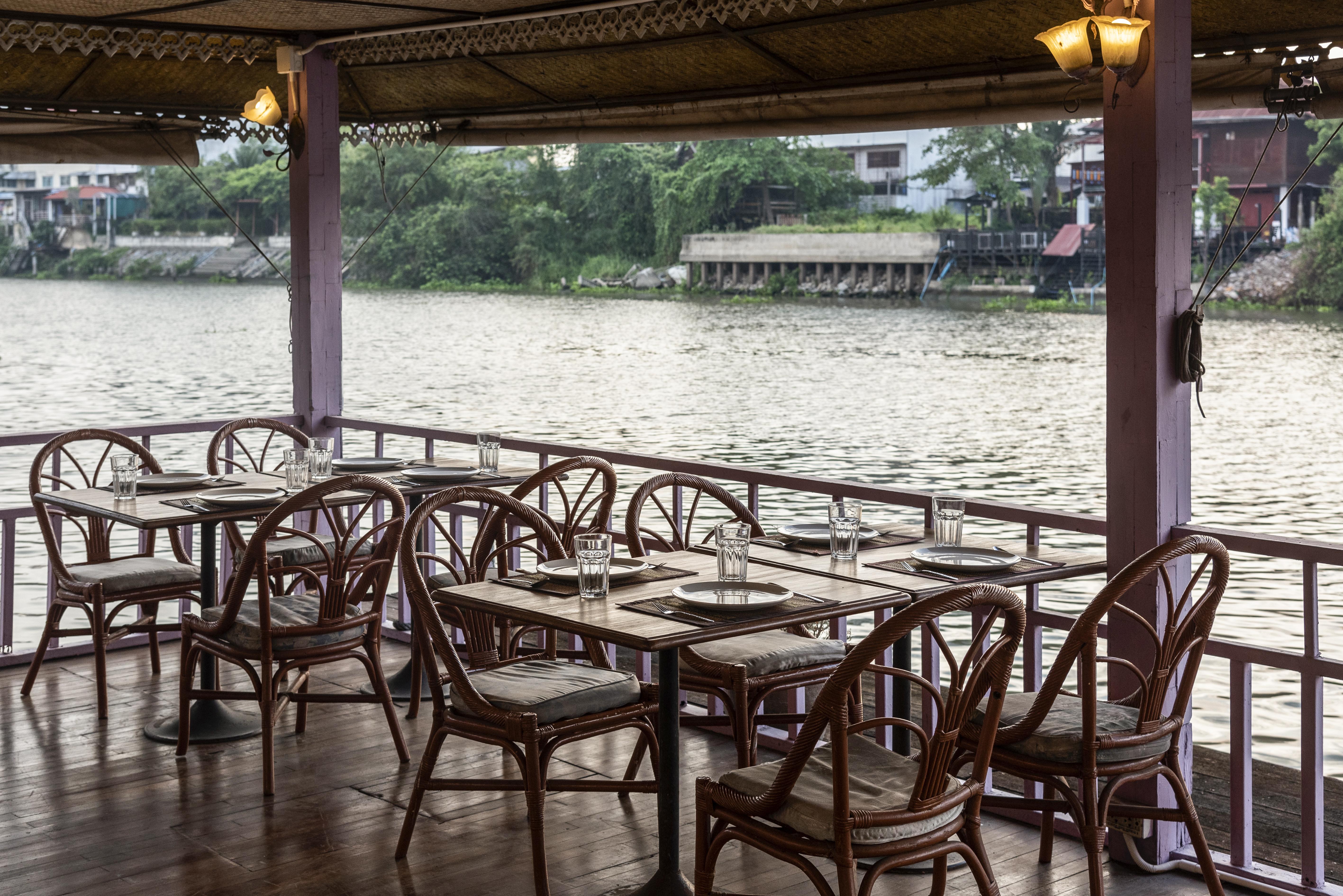 Ayothaya Riverside Hotel Phra Nakhon Si Ayutthaya Exterior photo