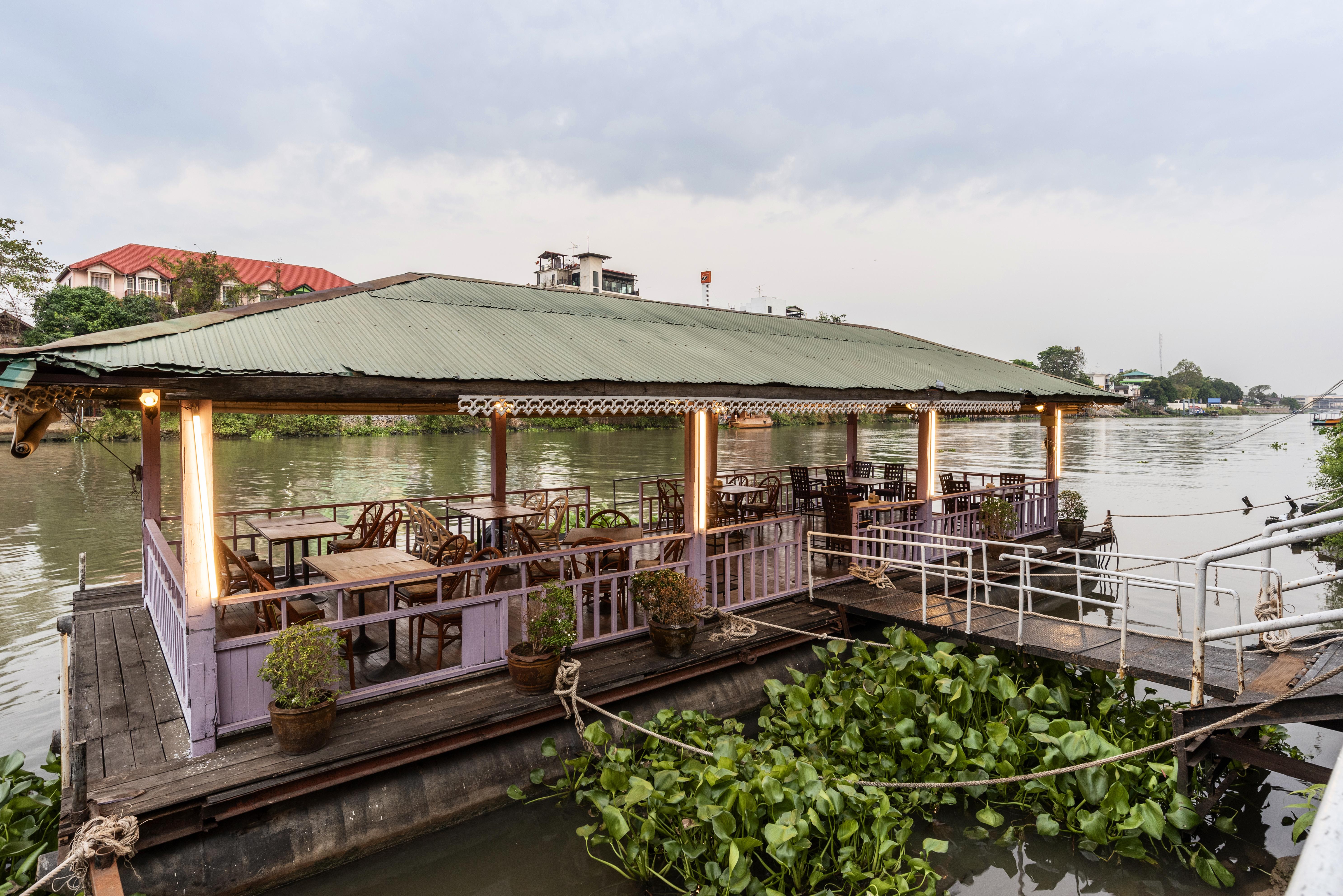 Ayothaya Riverside Hotel Phra Nakhon Si Ayutthaya Exterior photo