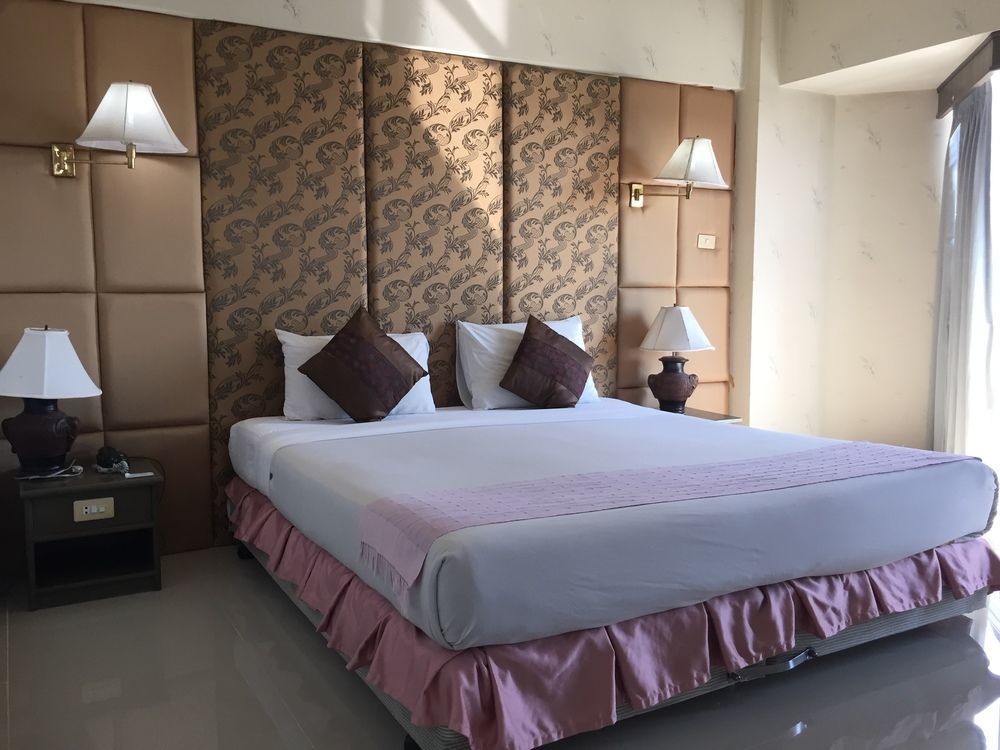 Ayothaya Riverside Hotel Phra Nakhon Si Ayutthaya Exterior photo